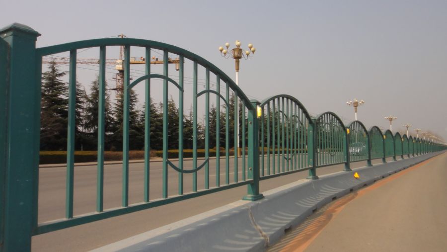 江苏金路生产批发锌钢喷塑花式道路护栏景区观赏文化护栏可定制环保