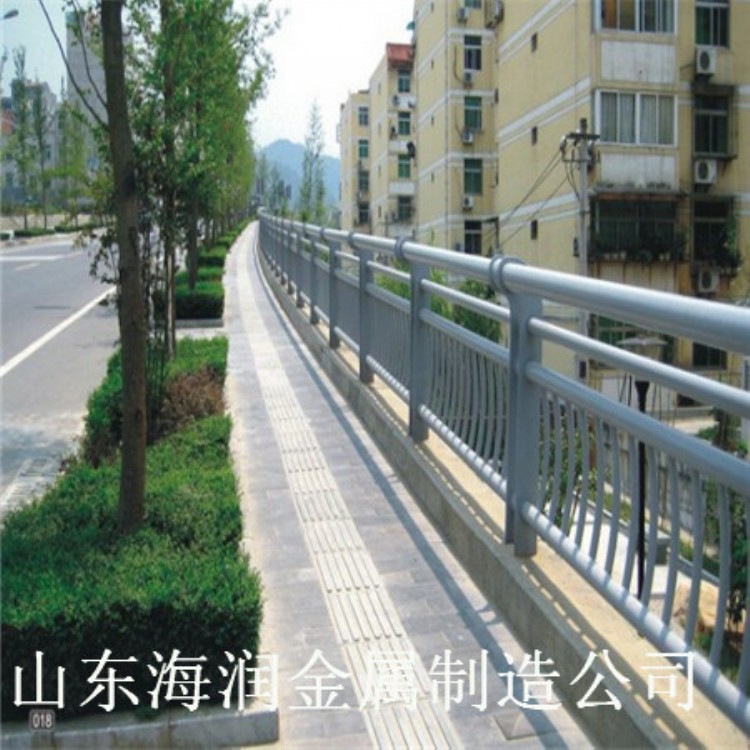 路桥防撞护栏-山西复合管桥梁护栏规格-海润道路景观护栏精工制作