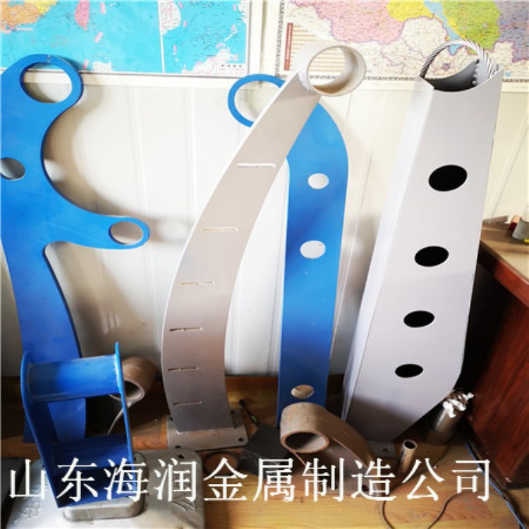 不锈钢复合管护栏立柱-江苏桥梁304不锈钢护栏-河道桥梁护栏款式新颖